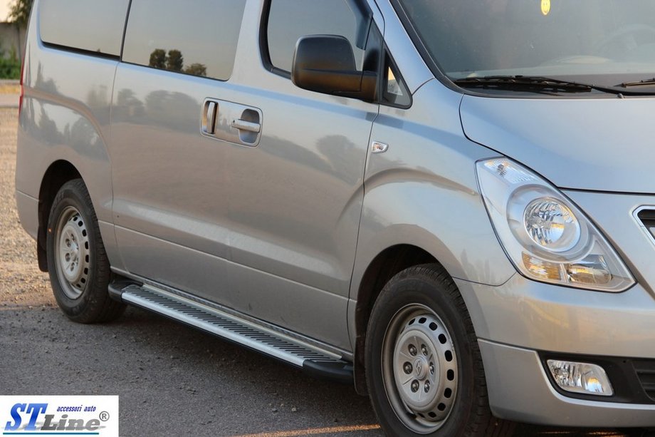 Hyundai H300, H1, Starex 2008–2020 Zijtreden RedLine Black (2 stuks, aluminium) Foto 3