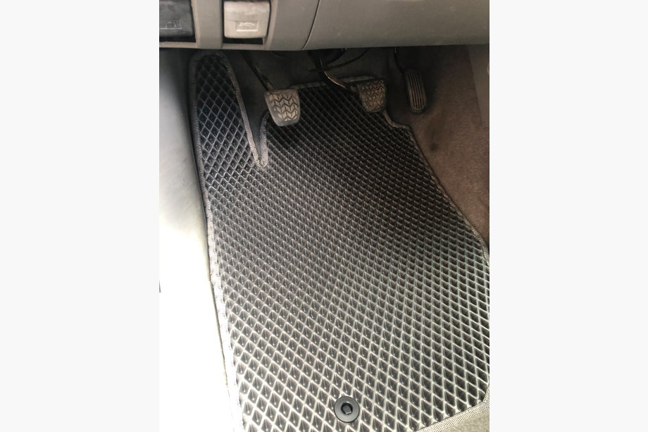 Toyota Hilux 2006–2015 EVA V1 automatten (zwart) Image