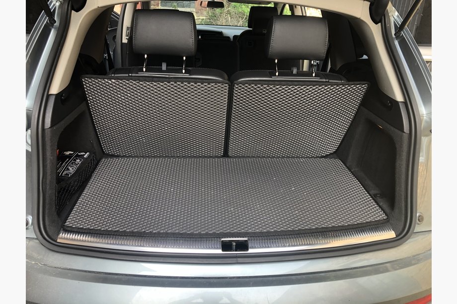 Audi Q7 2005–2015 Kofferbakmat, 3-delig (EVA, zwart) (7-zits) Image