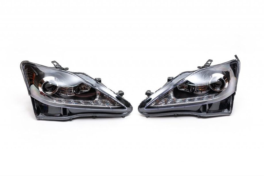 Lexus IS 2005–2013 OEM V1 Black koplampen voorzijde (set van 2) Image