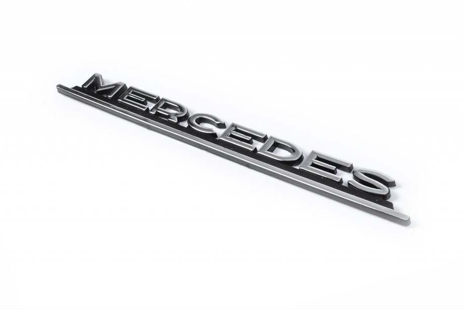 Mercedes E-class W124 1984–1997 Mercedes opschrift (Turkije) Image