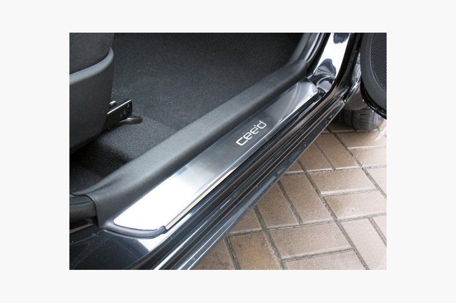 Kia Ceed 2007–2012 Nataniko RVS dorpellijsten (set van 4) Premium - 3M tape, 0,8 mm Image