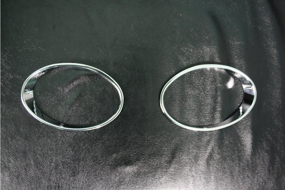 Hyundai Santa Fe 2 2006–2012 Chroom mistlampomlijstingen (2 stuks, kunststof) Image