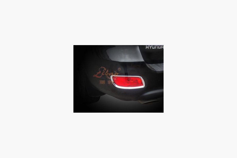 Hyundai Santa Fe 2 2006–2012 Chromen afdekringen achtermistlampen (2 stuks, kunststof) Image