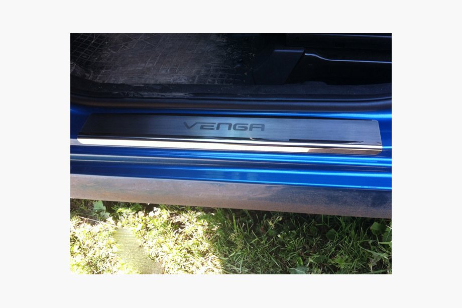 Kia Venga 2010–2019 Nathanika premium instaplijsten (4 stuks, RVS) Image