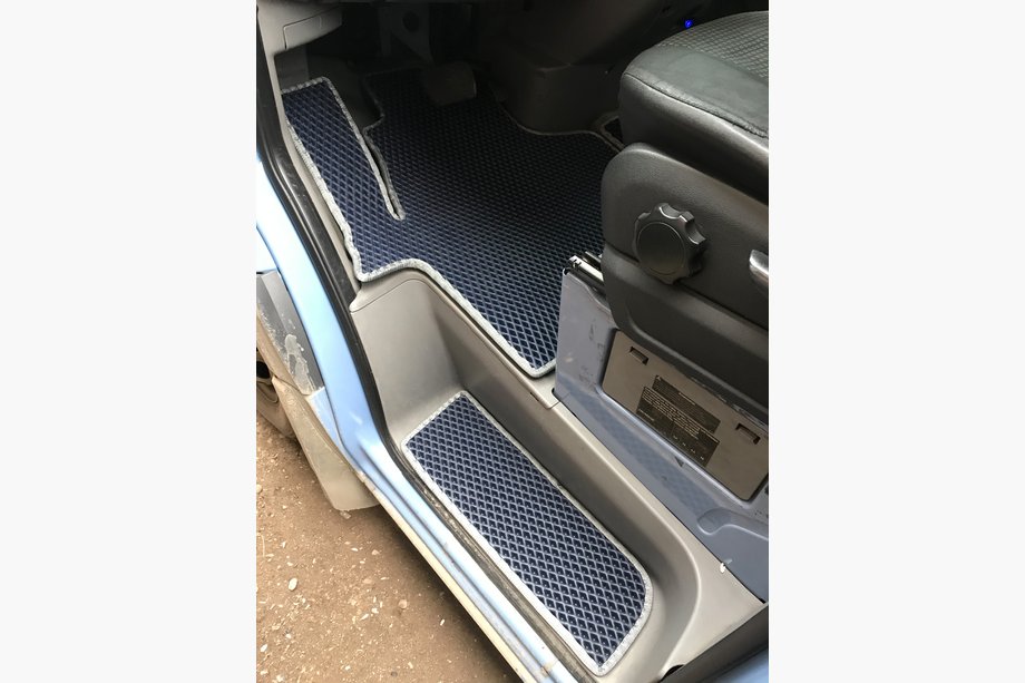 Volkswagen Crafter 2006–2016 EVA dorpelmatten (set van 3, zwart) Image