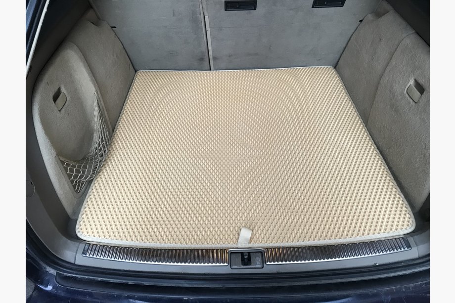 Audi A4 B7 2004–2008 EVA kofferbakmat (Sedan, beige) Image