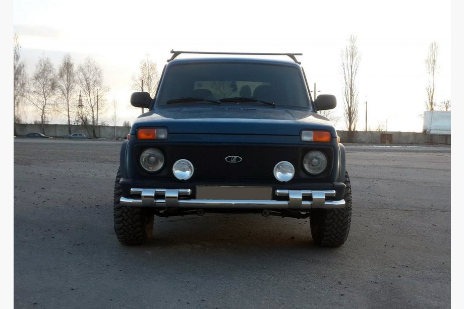 Lada Niva en Urban 1977– Voorste bullbar ST015 (RVS) Image