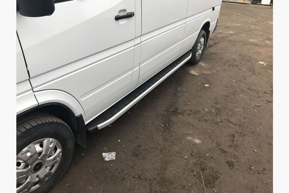 Mercedes Sprinter W901/902/903/904/905 1995–2006 Side steps King (2 st., aluminium) Lange wielbasis Foto 2
