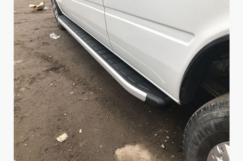 Mercedes Sprinter W901/902/903/904/905 1995–2006 Side steps King (2 st., aluminium) Lange wielbasis Foto 4