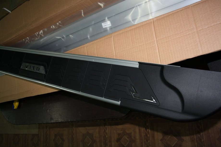 Mercedes Vito W639 2004–2014 RedLine Black zijsteps (set van 2, aluminium) Kort (short) en Middellang (long) Foto 3