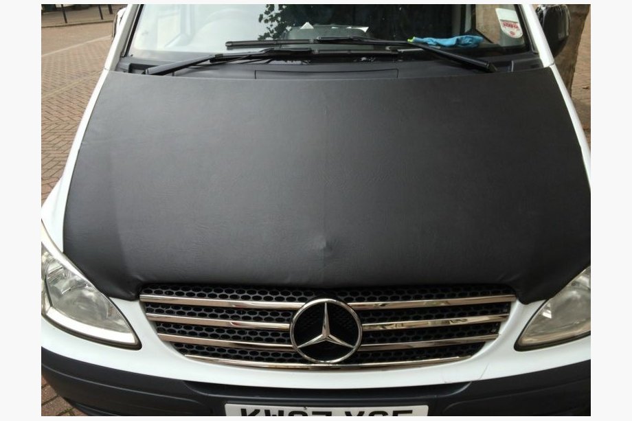 Mercedes Vito W639 2004–2014 Motorkaphoes (kunstleer) Image