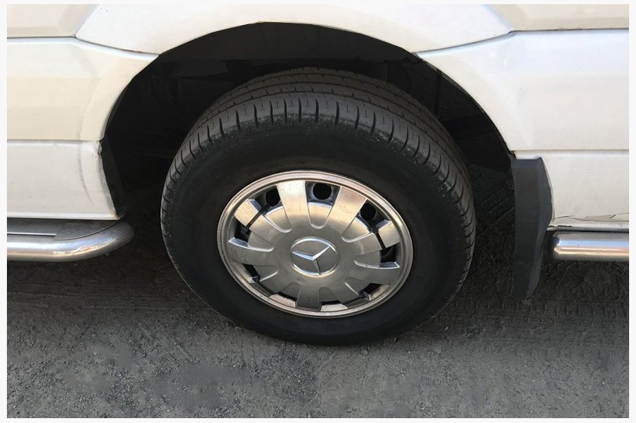 Volkswagen Crafter 2006–2016 RVS wieldoppen Petals (1-delig, 4 stuks) Foto 2