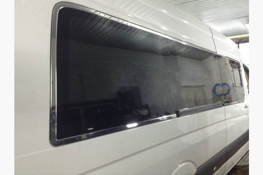 Mercedes Sprinter W906 2006–2018 Complete raamlijstomlijsting Long / ExtraLong (RVS) Image