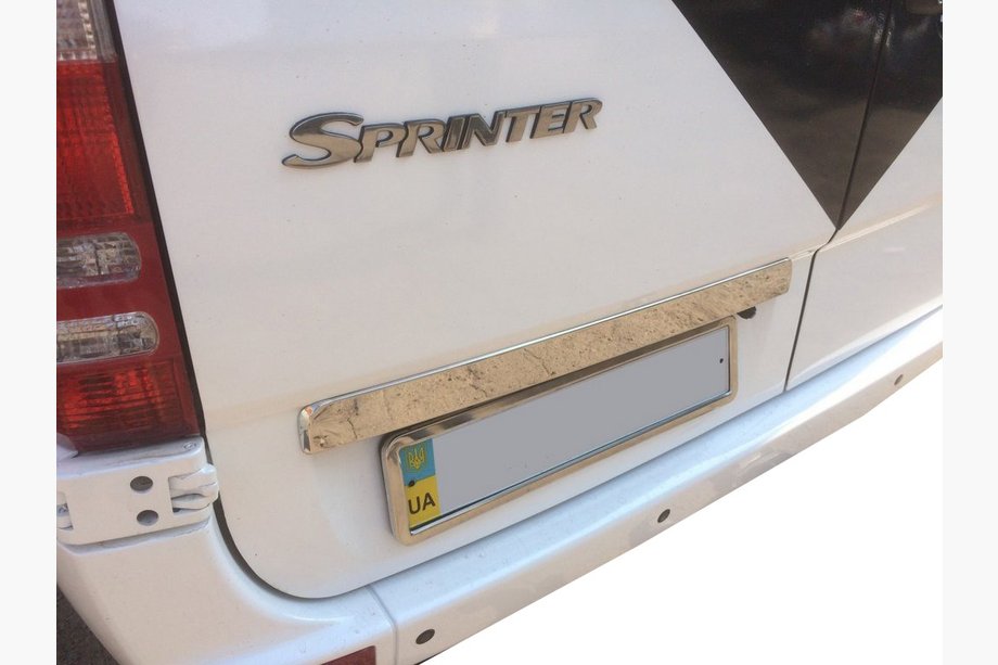 Mercedes Sprinter W906 2006–2018 RVS sierstrip boven kentekenplaat Image