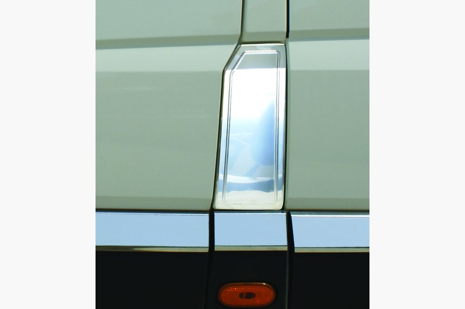 Volkswagen Crafter 2006–2016 RVS tankklep cover OmsaLine - Italiaans roestvrij staal Image