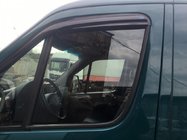 Mercedes Sprinter W906 2006–2018 Zelfklevende raamdeflectoren (set 2 stuks, Aomis) foto 3