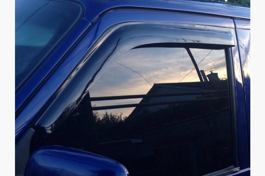 Volkswagen T4 Transporter 1990–2003 Raamwindschermen (2 stuks, DDU) Image