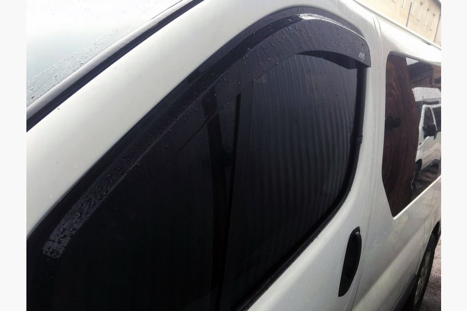Nissan Primastar 2002–2014 Raamwindschermen (2 stuks, DDU) Image