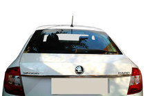 Skoda Rapid 2012–2019 Chroomstrip boven kenteken Tit-design (RVS) foto 1