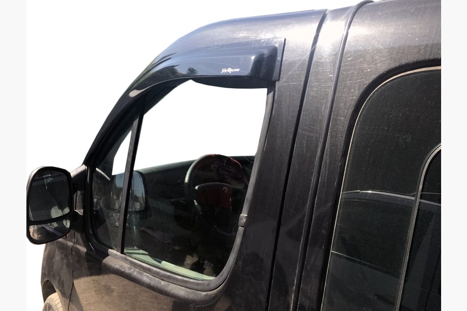Renault Trafic 2001–2015 Raamwinddeflectoren (set van 2, MyRacing) Image