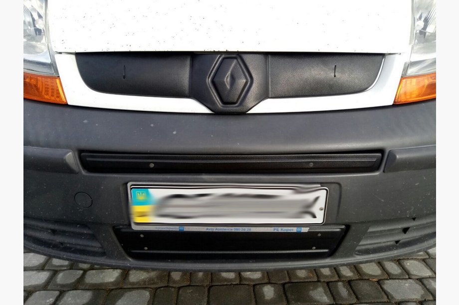 Renault Trafic 2001–2015 Middelste winterafdekking voor radiateurrooster (boven kentekenplaat) 2001-2007, Hoogglans Foto 4