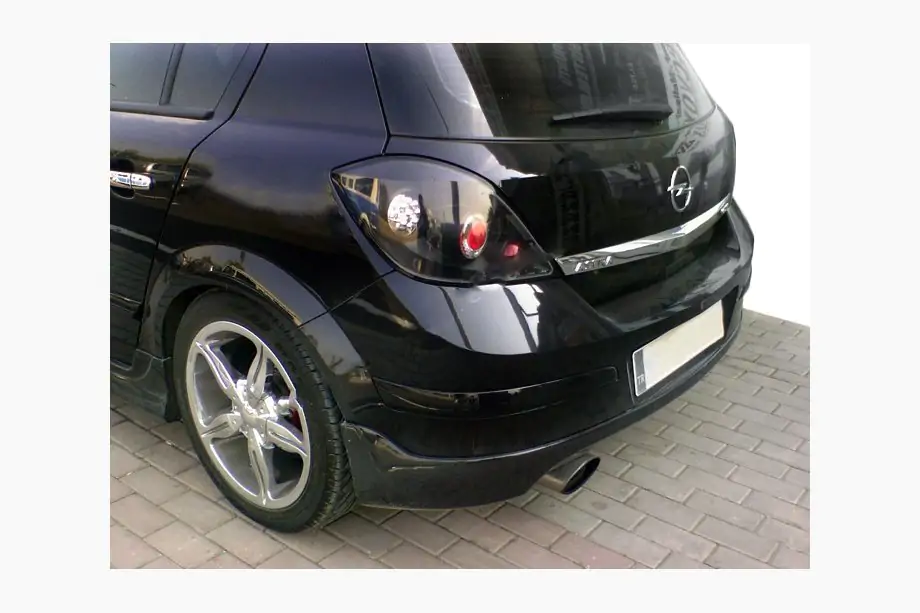 Opel Astra H 2004–2013 Achterste onderbumper lip HB (spuitklaar) Image