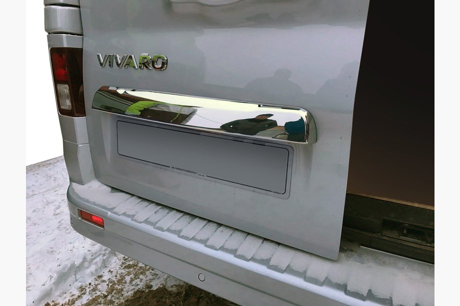 Opel Vivaro 2015–2019 RVS sierstrip boven kentekenplaat Image