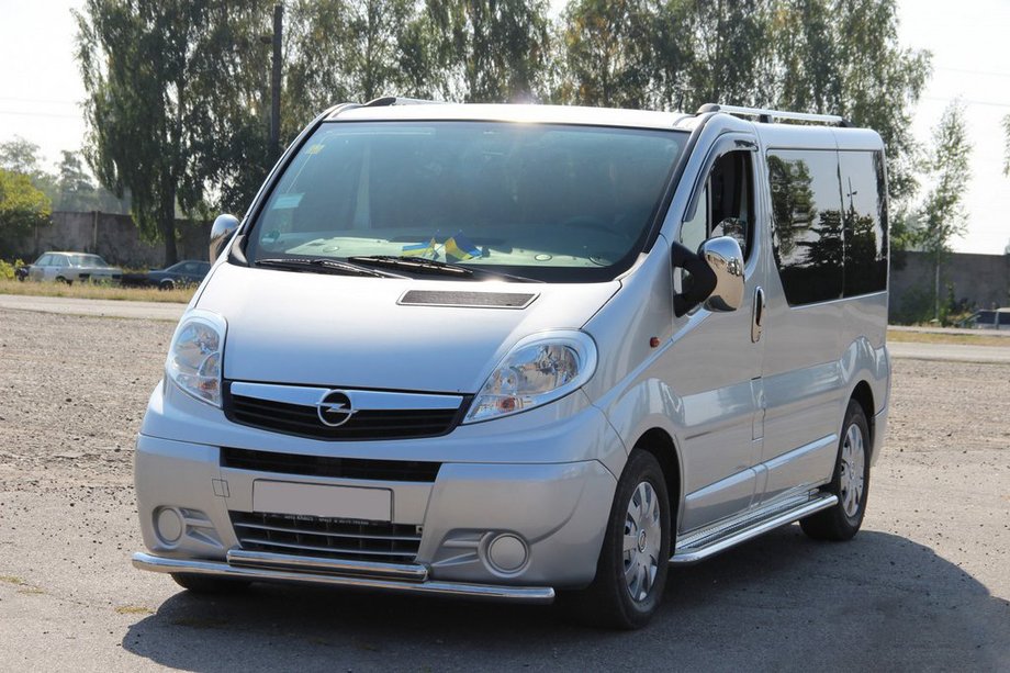 Nissan Primastar 2002–2014 Voorbeschermbeugel ST014 (RVS) Image