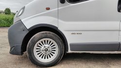 Renault Trafic 2001–2015 Wielkastlijsten (4 stuks, zwart) foto 4