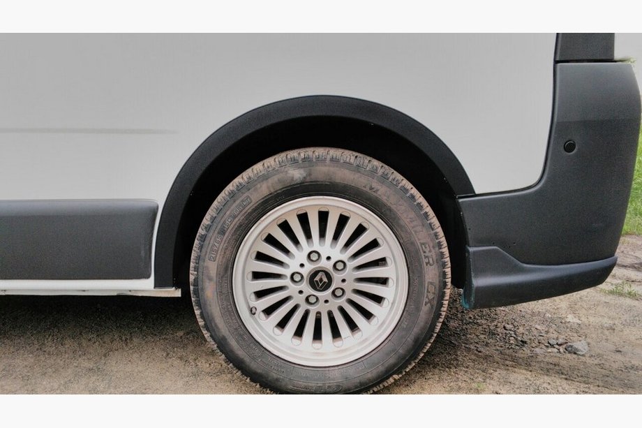 Opel Vivaro 2001–2015 Wielkastlijsten (4 stuks, zwart) 2007-2015, zwart kunststof Foto 3