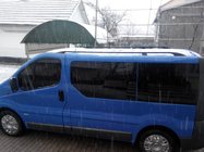 Nissan Primastar 2002–2014 Zwarte dakrails foto 4