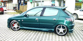 Peugeot 206 1998–2024 Zijskirts (spuitklaar) foto 1