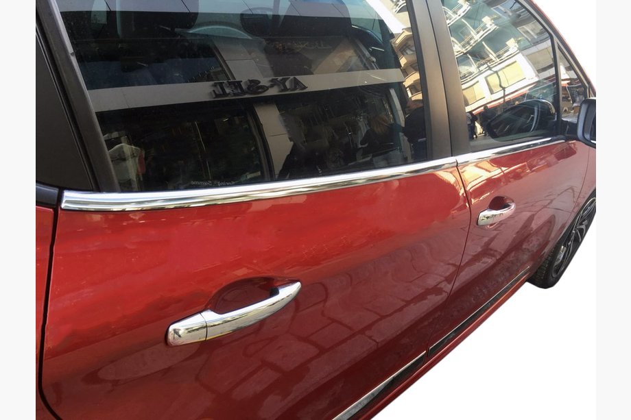 Peugeot 208 2012–2019 Raamomlijsting (4 stuks, RVS) Image
