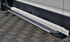 Man TGE 2017– Side steps Line (2 stuks, aluminium) Middellange wielbasis foto 1