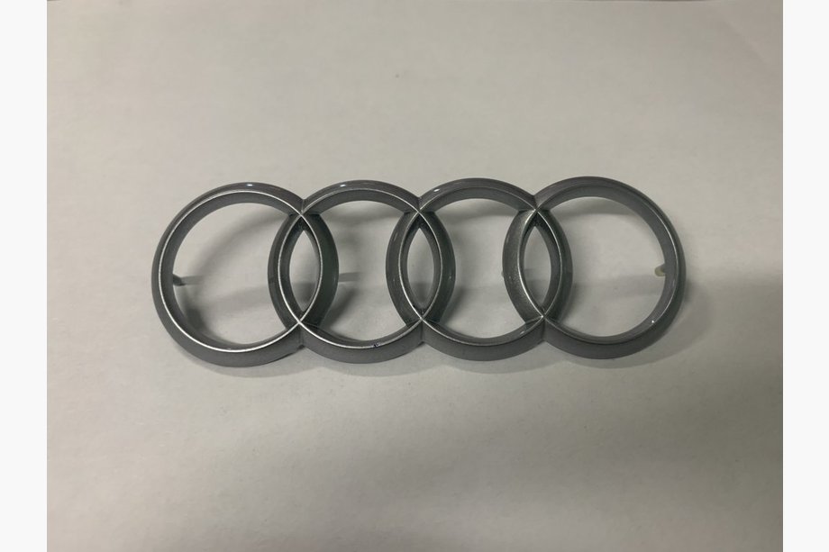 Audi A3 2012–2020 Motorruimte-embleem (origineel) Image