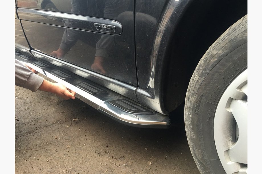 Mercedes Vito W639 2004–2014 Zijsteps Vison (2 st., aluminium/RVS) Korte en middellange wielbasis Image