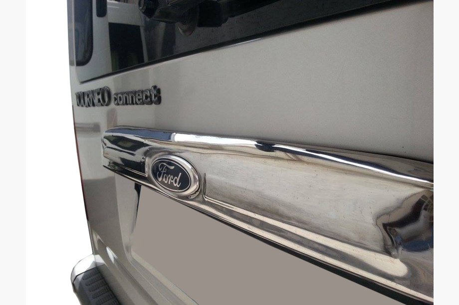 Ford Connect 2010–2013 Chromen sierlijst boven kenteken (montage op origineel, RVS) Image