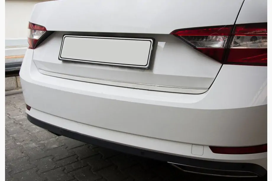 Skoda Superb 2015–2024 Kofferbakrand (Sedan, RVS) Image