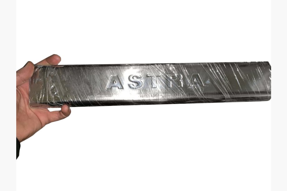 Opel Astra J 2009–2015 B-keuze! Gebogen instaplijsten (4 stuks) Image