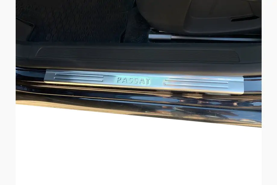 Volkswagen Passat B7 2012–2015 OmsaLine dorpellijsten type 2 (set 4 stuks, RVS) Image