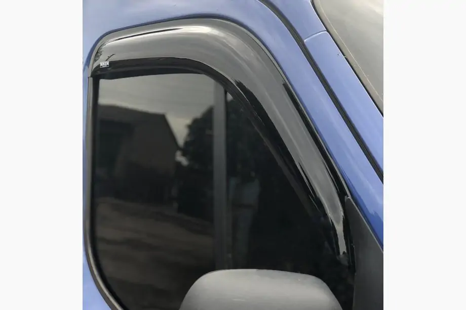 Nissan NV400 2010–2024 Raamwindschermen (2 stuks, Niken) Image