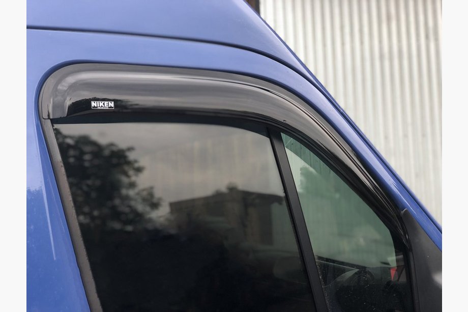Renault Master 2011–2023 Raamwindschermen (2 stuks, Niken) Image