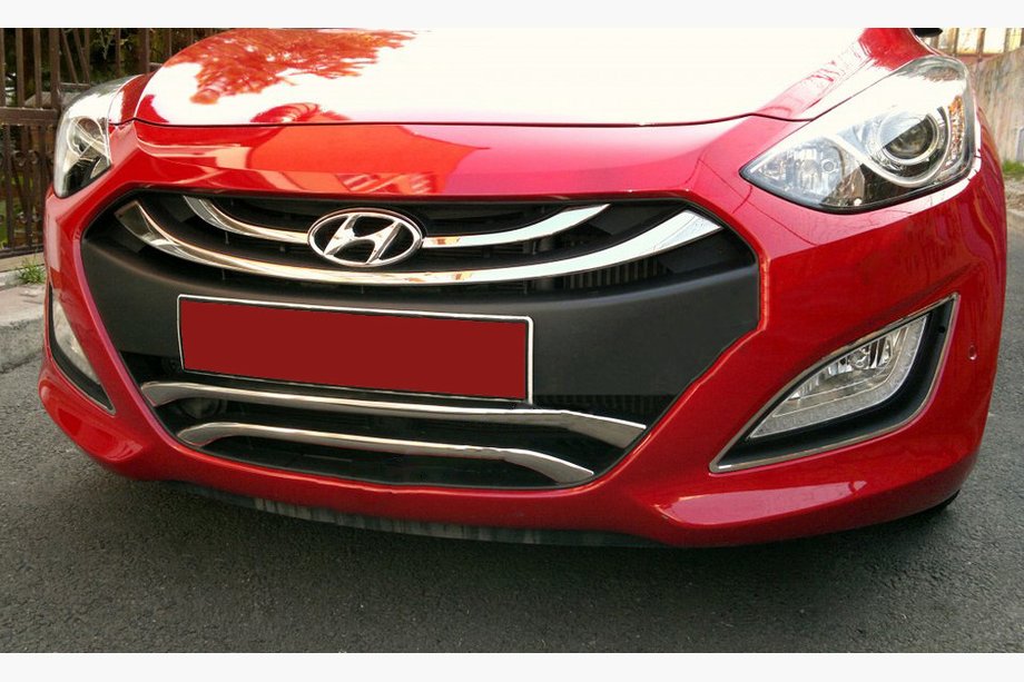 Hyundai I-30 2012–2017 RVS sierlijsten voor onderrooster type 2 Image