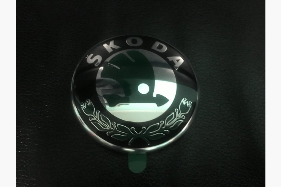 Skoda Fabia 2000–2007 Originele embleem (79 mm) Image