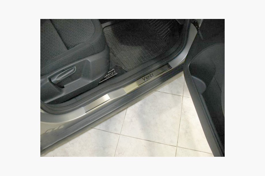 Skoda Yeti 2009–2017 Nataniko instaplijsten (6 stuks, RVS) Standaard - Lohmann-tape, 0,5 mm Image
