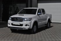 Toyota Hilux 2006–2015 Frontbescherming ST017 (RVS) foto 3