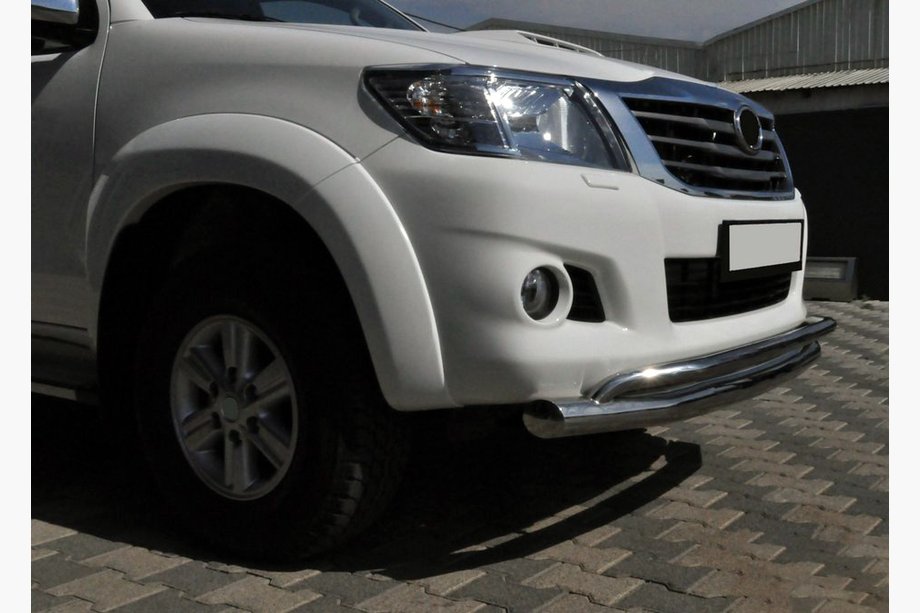 Toyota Hilux 2006–2015 Frontbescherming ST017 (RVS) Image