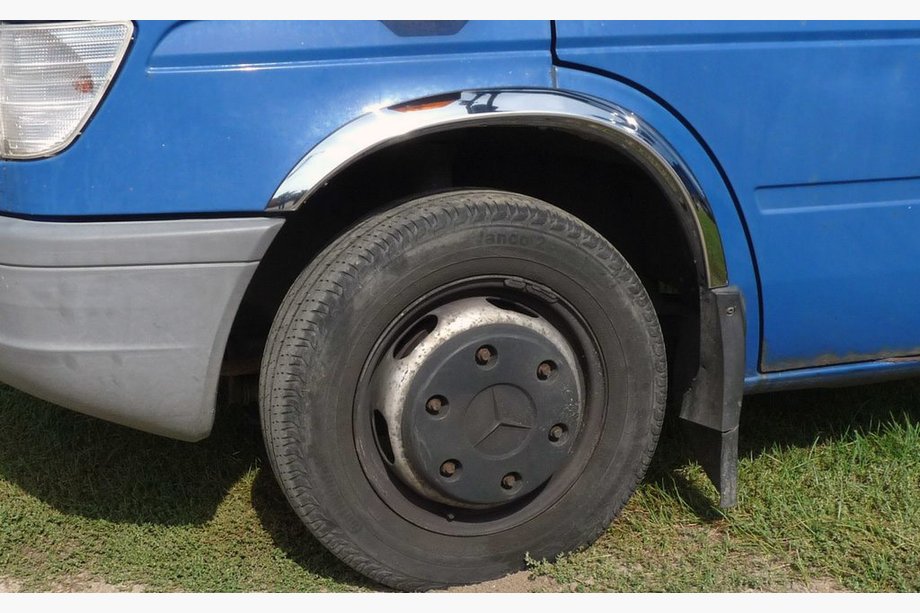 Volkswagen LT 1995–2006 RVS wielkastlijsten (set van 4 stuks) Image