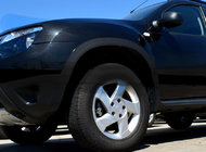 Renault Duster 2008–2017 Wielkastverbreders (4 stuks, zwart metaal) Mat zwart foto 1